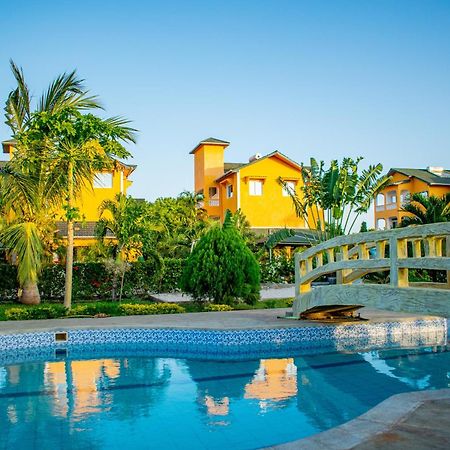 Golden Duranta Villas ウクンダ エクステリア 写真